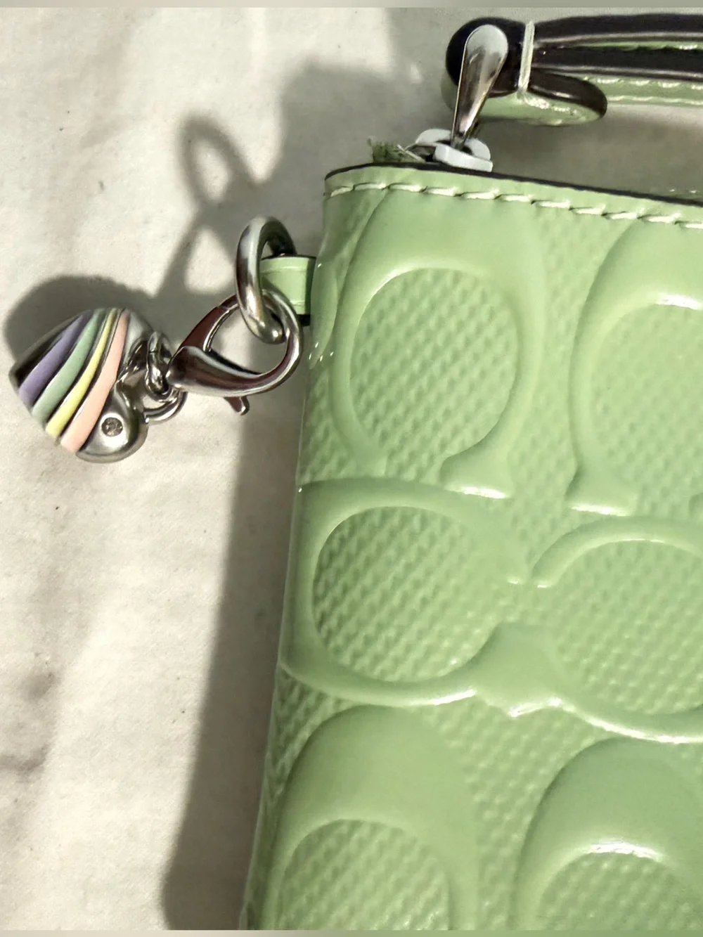 Coach Light Green Patent Signature Wristlet with Rainbow Charm 🌈! NWT